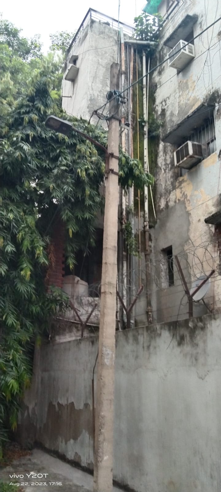 RESIDENTIAL FLAT AT NARAINA VIHAR, NEW DELHI
